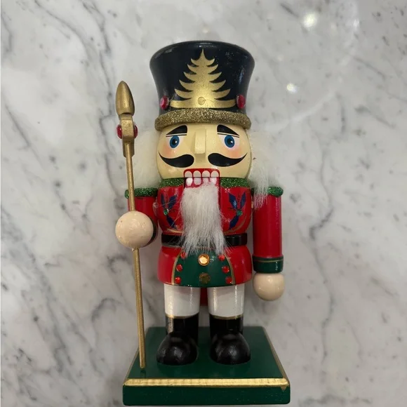 Vintage Set of 5 Colorful Nutcracker Christmas Figurines - Picture 2 of 14